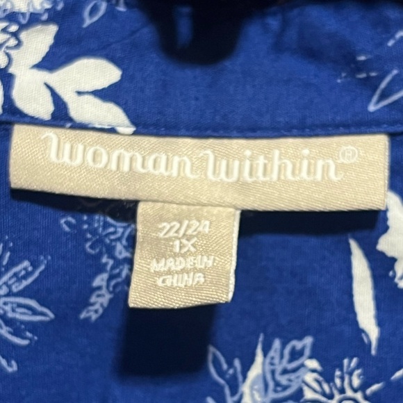 Woman Within size 22/24 blue and White Floral tunic blouse. Excellent condition - Picture 2 of 5